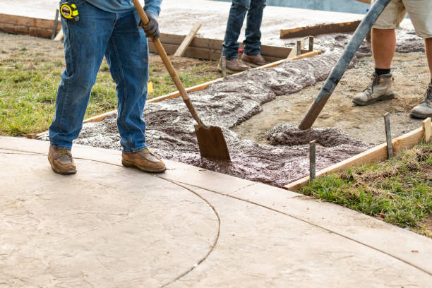 Best Concrete Sidewalk Installation  in Maryvle, IL